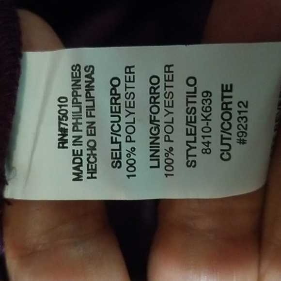 Dress - Picture 9 of 10